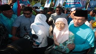 ”大臣风波“延烧民联失民心？ 民众怎么说？