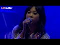 The Naked And Famous - 03 - Spank (MELT! 2011)