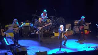 Watch Patti Smith The Wicked Messenger video