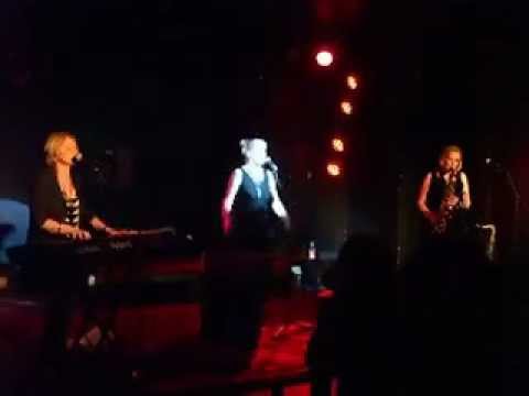 Hazel O&#039;Connor- &#039;Hanging Around&#039; (The Stranglers) - Mr Kyps, Poole- 16th March 2013