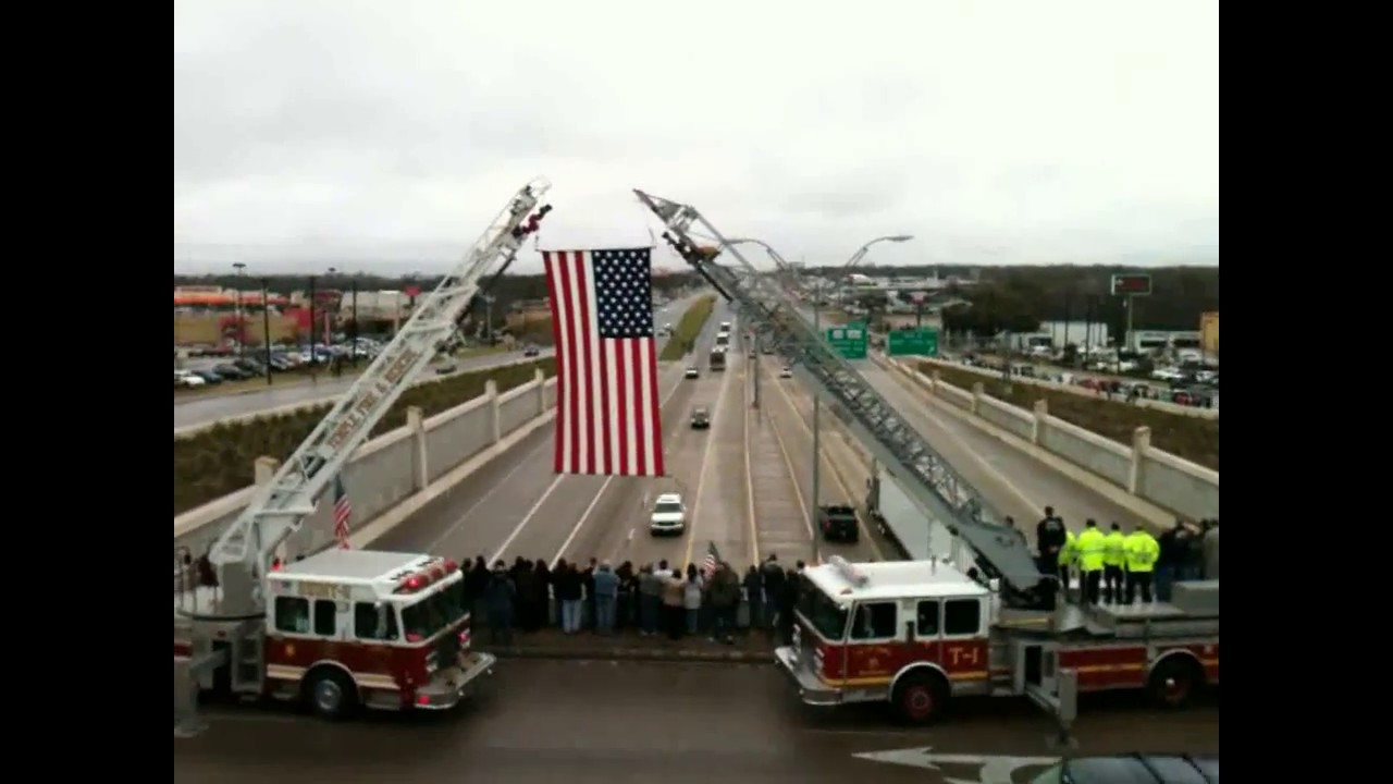 Chris Kyle Funeral Procession I-35 2/12/2013 Temple Texas ...