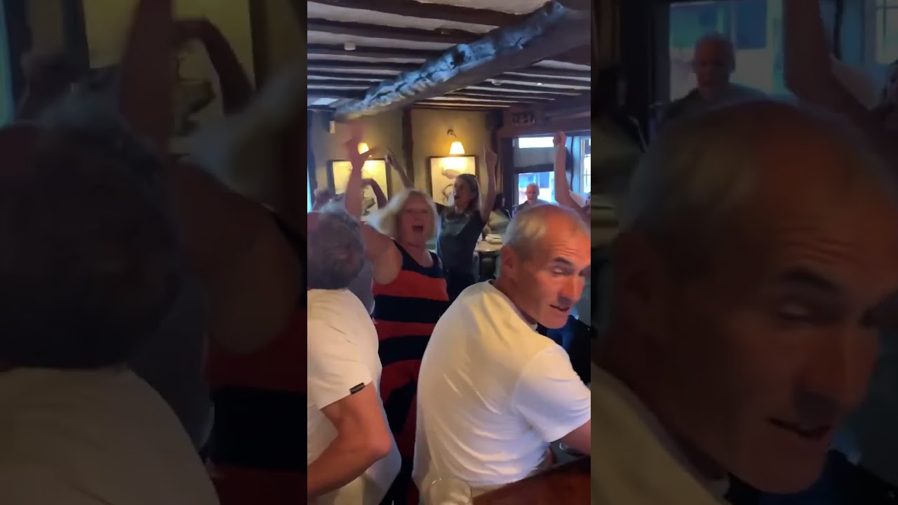 Clip of Audience fun at The Lamb in Axbridge
