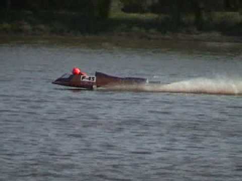 Outboard Hydroplane Racing