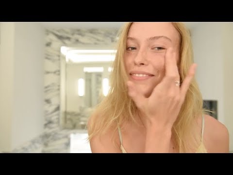 Face First: Model Lauren Taylor Preps for a Casting Call