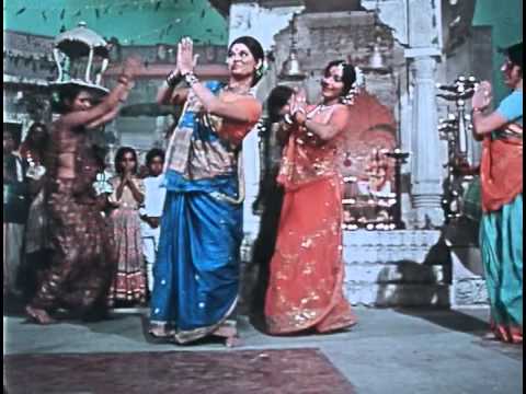 Jai Santoshi Maa: Mein To Aarti Utaroon Rae (2)