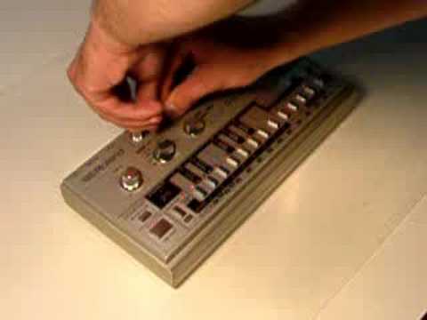 Roland TB-303 Bassline Demonstration