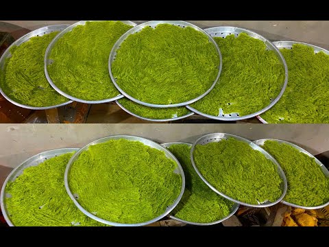 Cận cảnh quy trình làm món bánh tằm ngọt gần như thất truyền ở miền tây