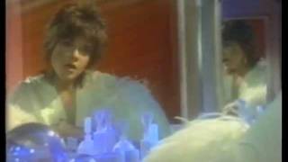 Watch Rosanne Cash I Wonder video