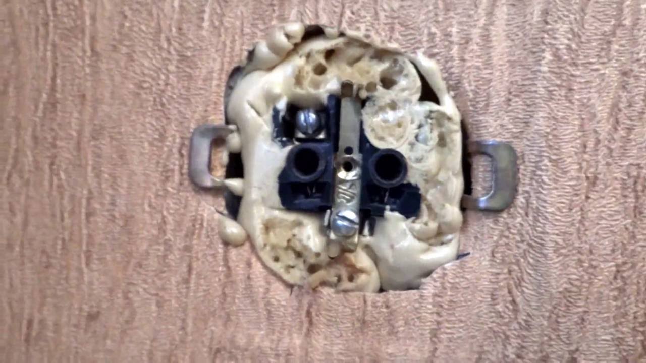 Как сделать чтобы розетка не вываливалась из стены панельного дома Как сделать чтобы розетка не вываливалась из стены панельного дома