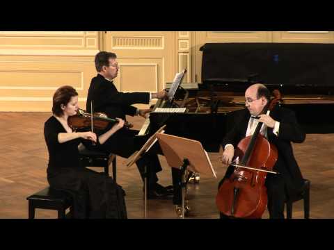 J. Higdon - Piano Trio - Pale Yellow