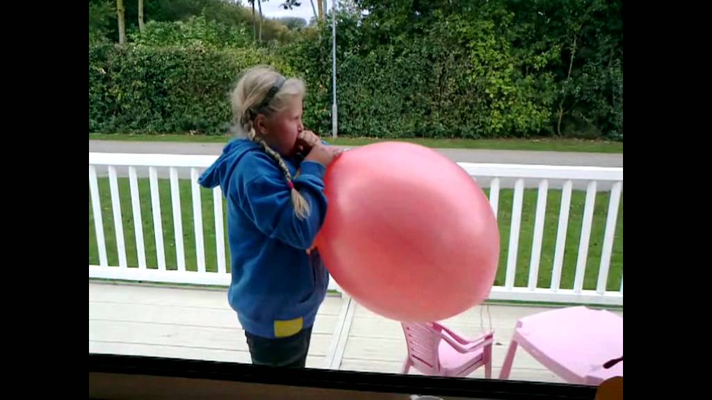 Teen blows pink balloons bikini free porn photo