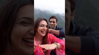 Divyanka Tripathi With Hubby Dahiya Enjoying The Wibes Of Old Bollywood