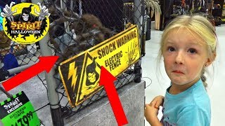 Fun at Spirit Halloween Store! Spooky Halloween Animatronic Toys