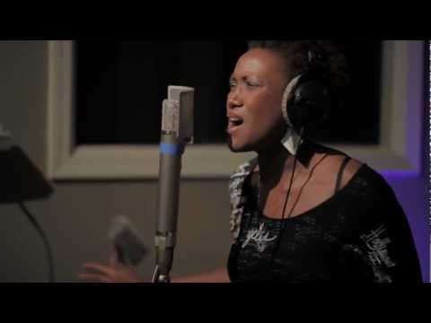 Adia & The 7 Eyes - Hustler (Live from The Alley)