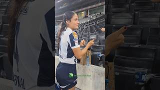 F-AkhXJ82Ig Video Image