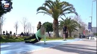 Akçakocalı Hande, Mert Hakanı Tiye Aldı...