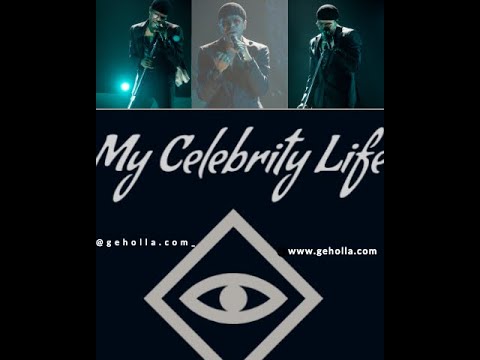 Maxwell performing "Pretty Wings & Fortunate"