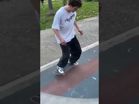 OLLI SKATEPARK LINE #pizzaskateboards #skateboarding