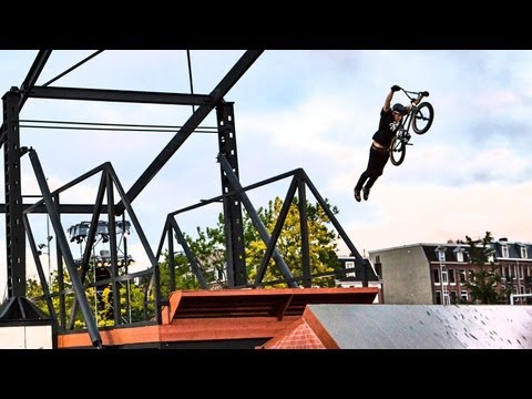 BMX Park w/ Reacting Features - Red Bull Framed Reactions 2013 Amsterdam