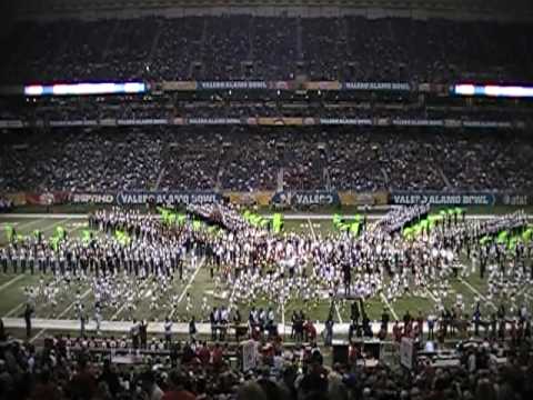 2010 Alamo Bowl Halftime Show Massed Band Performance on January 2 in the Alamodome. Over 1000 high school band students from 11 schools performing the 2010 Alamo Bowl Halftime Show Massed Band Performance on January 2 in the Alamodome. Over 1000 high school band students from 11 schools performing the