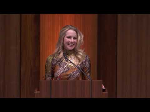 Laurene Powell Jobs, MBA '91, Accepts the 2019 Ernest C. Arbuckle Award