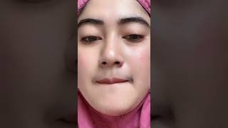 Cantik Kumis Tipis