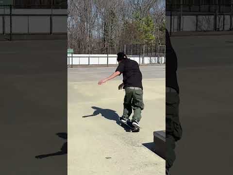 Trick feels awkward 🤣#skateboarding #skateboard #tomasta #skate