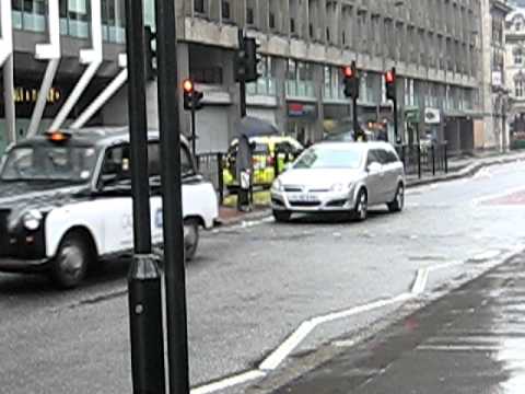 London Ambulance Service Vauxhall Zafira RRV