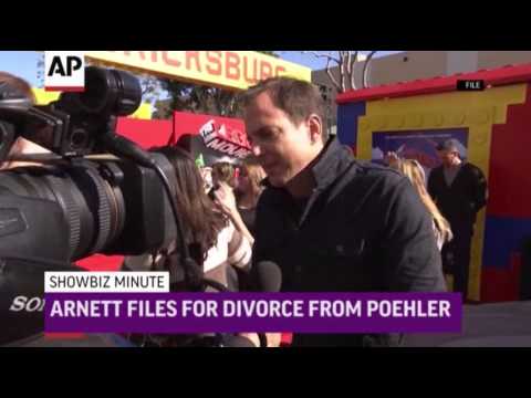 ShowBiz Minute: Singer, Young, Poehler ShowBiz Minute: Singer, Young, Poehler klip izle