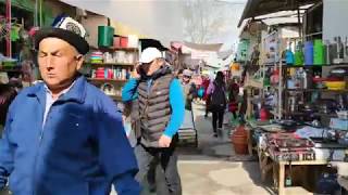 Видео Кызыл-Кыя БАЗАРЫ кызыктырат от Tez Kabar, Кызыл-Кия, Киргизия