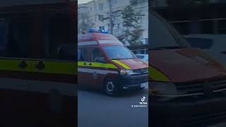 O Mașină De Pompieri Cu Apa Și Spumadescarcerare O Ambulanta B1 B2 Smurd Și Saj Și Dacia Logan Ipj