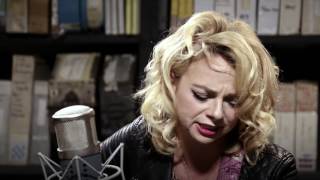 Watch Samantha Fish Never Gonna Cry video