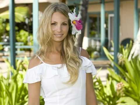 beach wedding dresses 2009. hawaiian wedding dresses