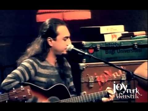 Ogün Sanlısoy - Avunmak Zor (JoyTurk Akustik) Ogün Sanlısoy - Avunmak Zor (JoyTurk Akustik) klip izle