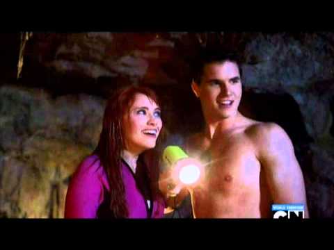 Robbie Amell Shirtless in ScoobyDoo Curse of the Lake Monster