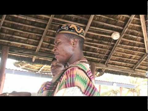 Praise singing and drumming at a Dagomba wedding ceremony in Achimota, Accra, Ghana. Posted with permission. Accra association of Dagomba Lunsi with