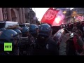 Flares & chaos: Intense clashes erupt at rival rallies in Rome