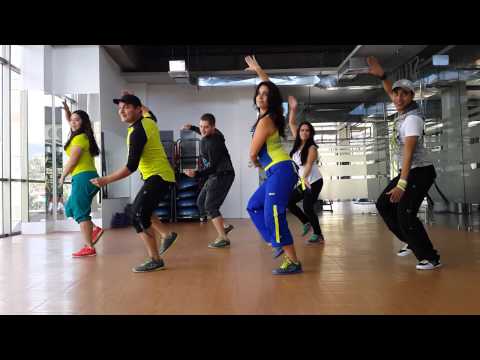 Zumba Darte un Beso (Prince Royce) by Honduras Dance Crew