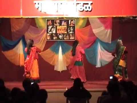 Jhumka gira re dance (Divine Divas -- Bollywood dance program...