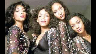 Watch Sister Sledge Il Macquillage Lady video