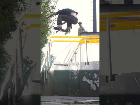 🤝 John Shanahan and Tiago Lemos from the Mexico City SOTY Tour video