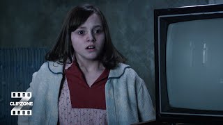 The Conjuring 2 | The Girl & The Chair | ClipZone: Horrorscapes