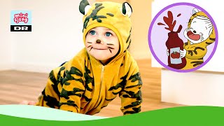 Lille Tiger Laver Frokost Minisjang