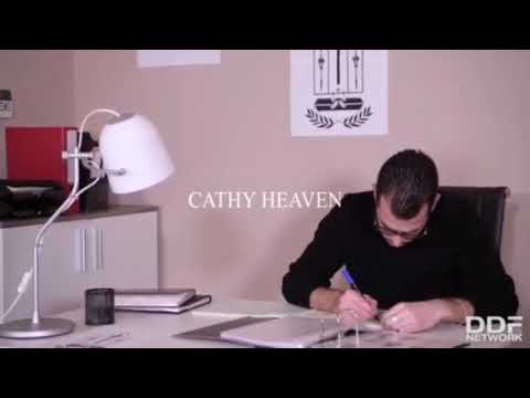 Cathy Heaven классно поеблась с иллюизионистом