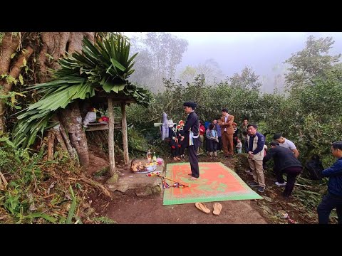 Lễ Thần rừng Dân tộc Dao áo dài Lùng Vài Phương Độ Hà Giang. Nguyễn Tất Thắng