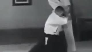 養神館 合気道 Aikido Gozo Shioda - hh ryote mochi shiho nage #aikido #gozoshioda #yoshinkanaikido