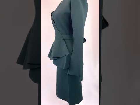 Scanlan Theodore, Green Wrap Tie Waist Peplum Flare L/Slv Viscose Crepe Knit Jacket & Midi Skirt