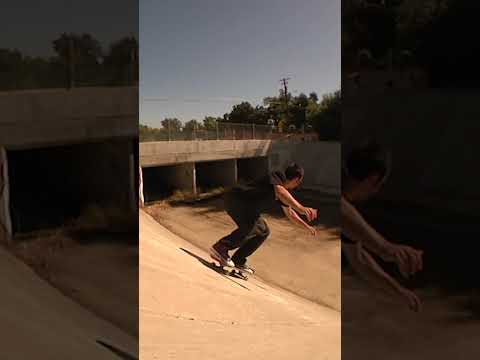 Cal Ross, fakie crook into the pit #pizzaskateboards #skateboarding