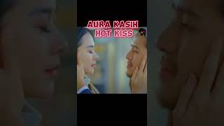 Adegan Artis Aura Kasih Berciuman