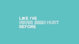 Ellee Duke - "Never Been Hurt Before" (Official Lyric Video)